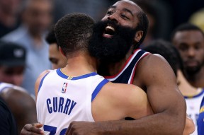 开元棋牌-金州勇士发布备战花絮，转会期迎来里程碑，NBA常规赛任务艰巨，阵容厚度经受考验的简单介绍